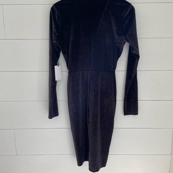 LPA Dress 18 Long Sleeve Low Neck Velvet Cocktail Dress - Picture 4 of 9